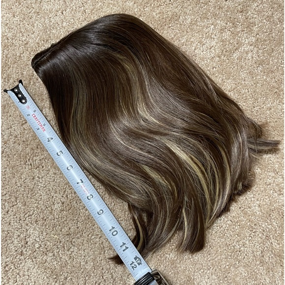 NWT 12” brown wig caramel golden highlights center part medium brunette DP - Picture 8 of 16